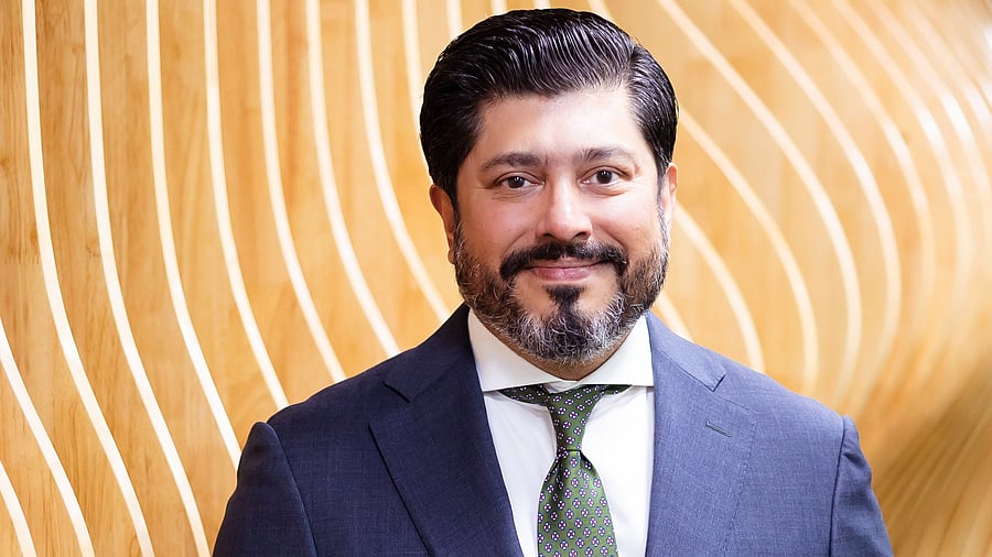 <div class="paragraphs"><p>Tarun Sawhney</p></div>