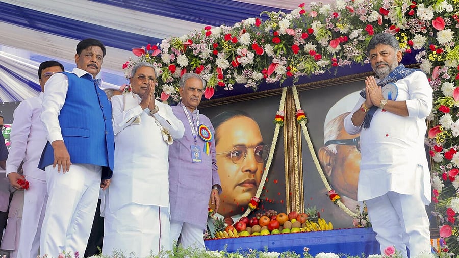 <div class="paragraphs"><p> Karnataka Chief Minister Siddaramaiah with Deputy CM DK Shivakumar pays tribute to BR Ambedkar on his birth anniversary.</p></div>