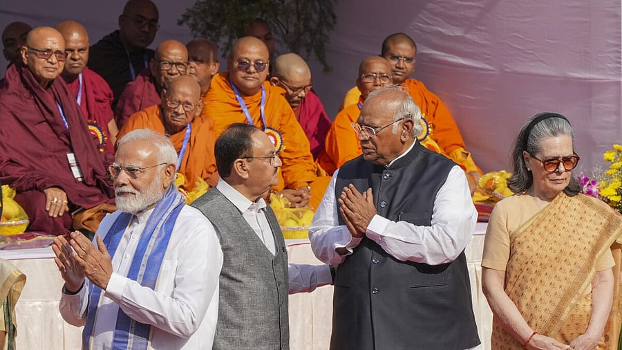 <div class="paragraphs"><p>Prime Minister Narendra Modi with Union Minister JP Nadda, Congress President Mallikarjun Kharge, and party leader Sonia Gandhi during a ceremony to pay tribute to BR Ambedkar on his birth anniversary, in New Delhi, Monday, April 14, 2025.</p></div>