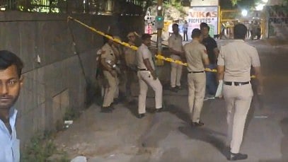 <div class="paragraphs"><p>The area was cordoned off and a crime team was called to inspect the scene. </p></div>