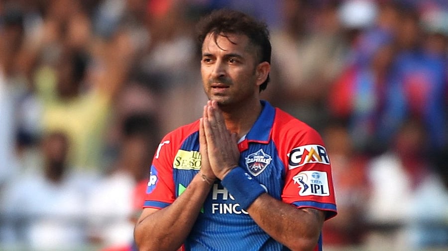 <div class="paragraphs"><p> Delhi Capitals' Mohit Sharma celebrates after taking the wicket of Sunrisers Hyderabad's Heinrich Klaasen</p></div>