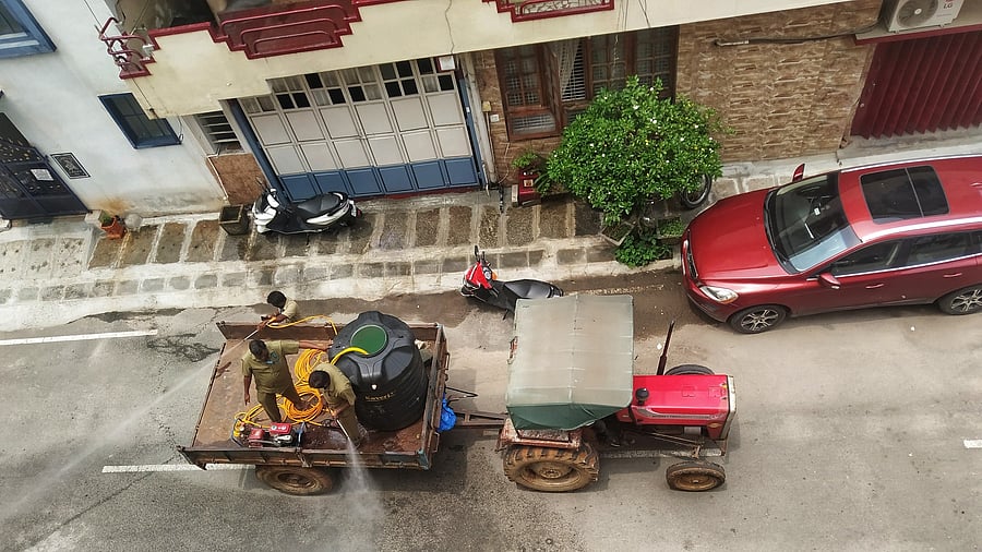<div class="paragraphs"><p>Representative image showing cars parked in a residential area in Bengaluru</p></div>