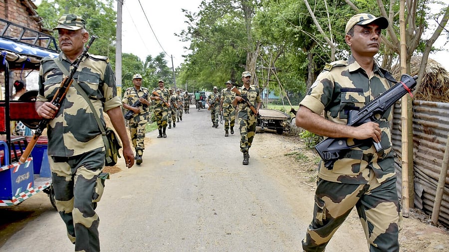 <div class="paragraphs"><p>Security personnel keep vigil after violence that erupted during a protest against the Waqf (Amendment) Act, 2025, in Murshidabad. </p></div>