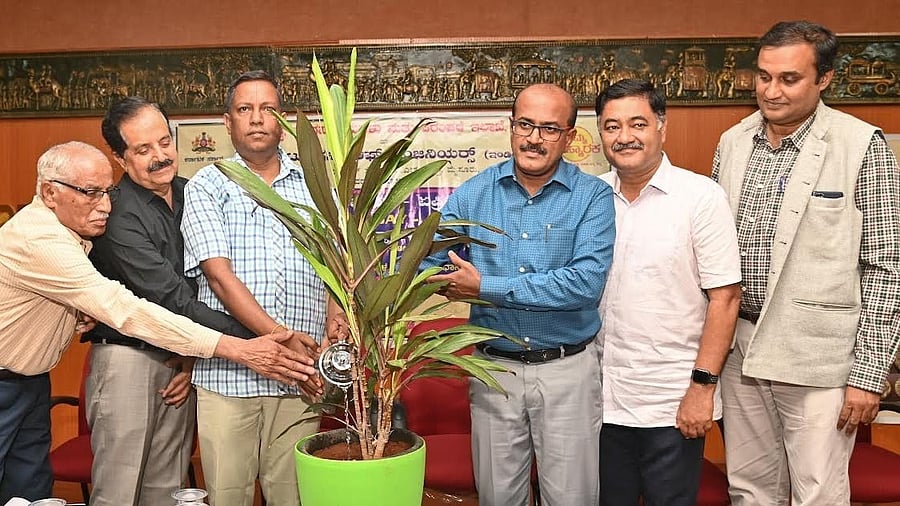 <div class="paragraphs"><p>Commissioner for Archaeology, Museums, and Heritage A Devaraju, Chairman of department of Studies in Ancient History and Archaeology, KSOU, Shalvapille Iyengar, conservation architect Sharath Chandra of Heritage Matters, IEI programme convenor N S Mahadevaswamy and coordinator M Chinnaswamy during the inauguration of World Heritage Day celebration, in Mysuru, on Friday. </p></div>