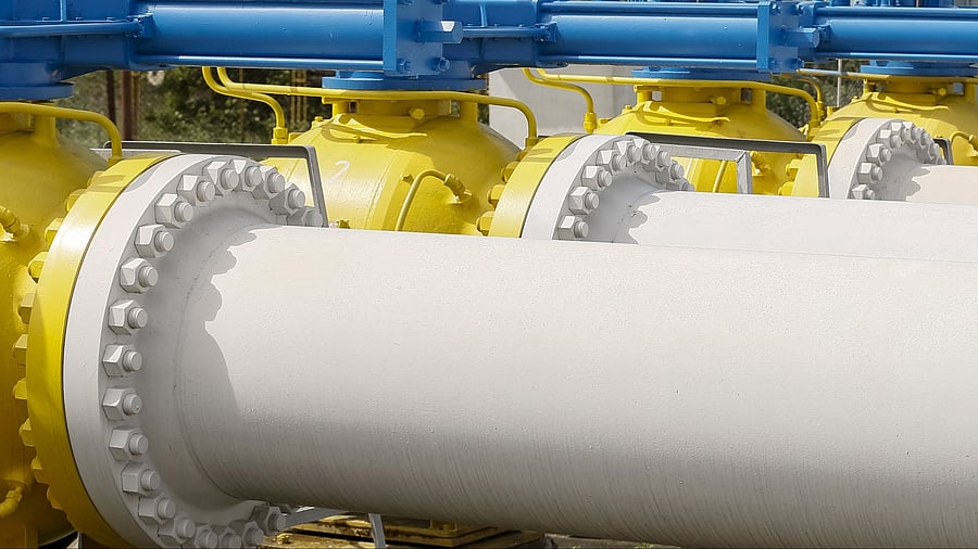 <div class="paragraphs"><p>The gas from new wells is slightly more expensive than the APM gas.</p></div>