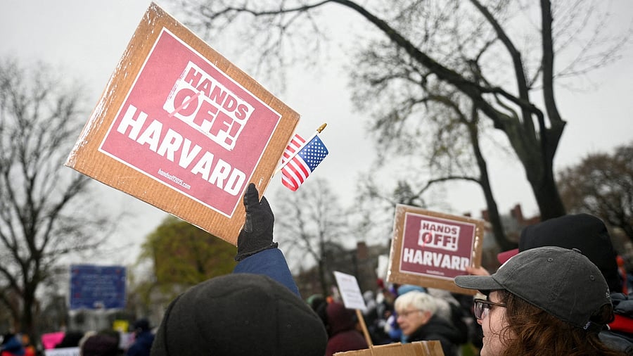 <div class="paragraphs"><p>Demonstrators rally on Cambridge Common in a protest organized by the City of Cambridge calling on Harvard leadership to resist interference at the university by the federal government in Cambridge, Massachusetts, U.S. April 12, 2025.</p></div>