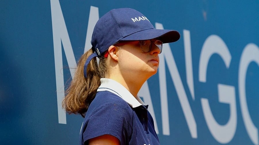 <div class="paragraphs"><p>Alessandra Bonhomi</p></div>