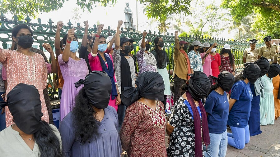 <div class="paragraphs"><p>Women Civil Police Officer candidates protest.</p></div>