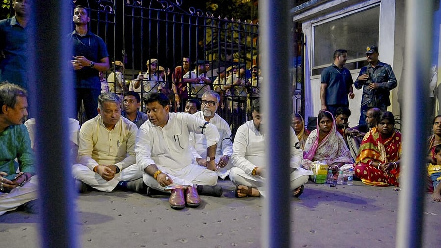 <div class="paragraphs"><p>Protest over Murshidabad violence.</p></div>