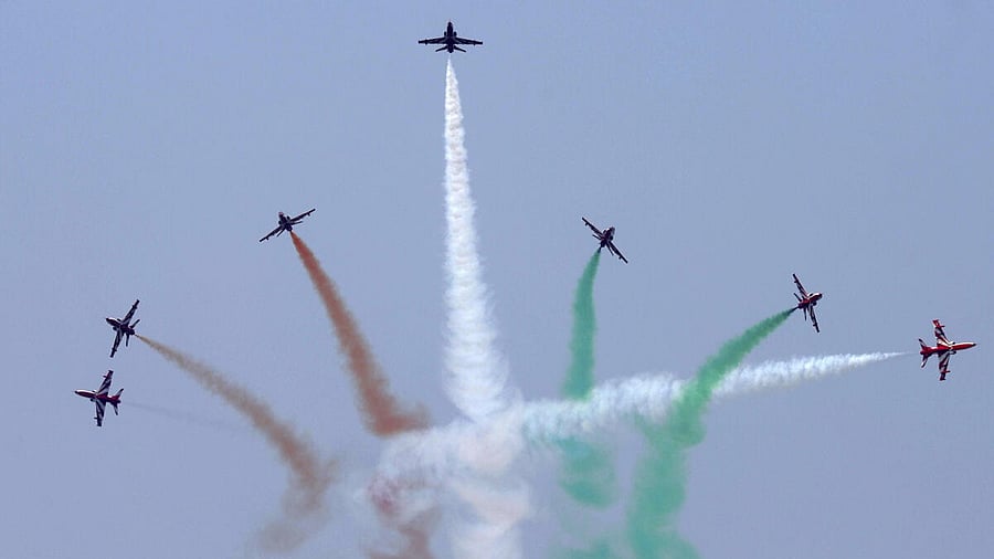 <div class="paragraphs"><p>Indian Air Force's Surya Kiran Aerobatic Team (SKAT) performs on the second day, at Army Ground, Namkum, in Ranchi district, Jharkhand.</p></div>