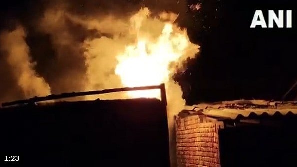 <div class="paragraphs"><p>The filming for <em>Idly Kadai</em> had completed its schedule at the Anuppapatti set before the fire broke out.</p></div>