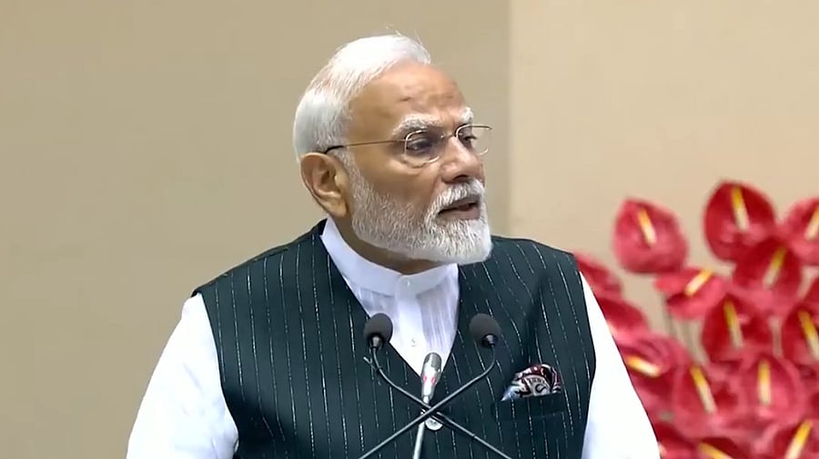 <div class="paragraphs"><p>PM Modi</p></div>