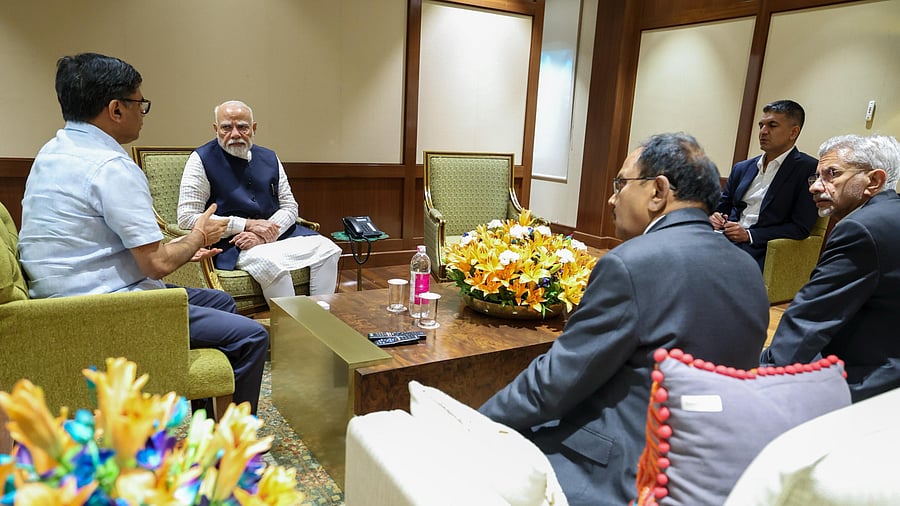 <div class="paragraphs"><p>Prime Minister Narendra Modi took a briefing meeting with EAM Dr S Jaishankar, NSA Ajit Doval, Foreign Secretary Vikram Misri and other officials</p></div>