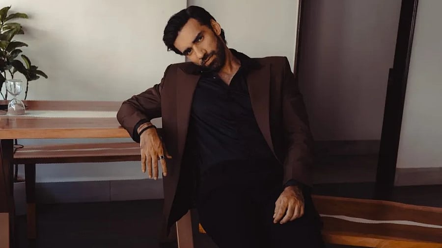 <div class="paragraphs"><p>Avinash Tiwary.</p></div>