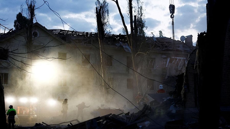 <div class="paragraphs"><p>Aftermath of a Russian ballistic missile strike, in Kyiv.</p></div>