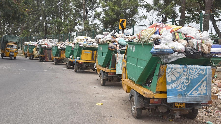 <div class="paragraphs"><p>Tipper autos collect garbage from Bengaluru eighbourhoods. </p></div>