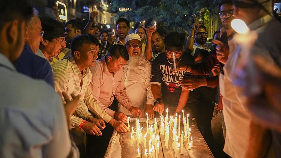 <div class="paragraphs"><p>Tribute to victims of Pahalgam terror attack.</p></div>