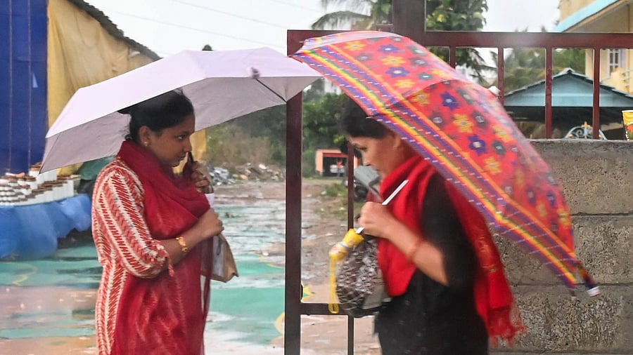 <div class="paragraphs"><p>Bengaluru is expected to experience moderate thundershowers with gusty winds from Tuesday to Friday. </p></div>