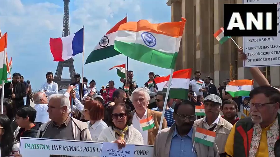 <div class="paragraphs"><p>Screengrab from a video showing an Indian diaspora proest in Paris, France, April 27, 2025.</p></div>