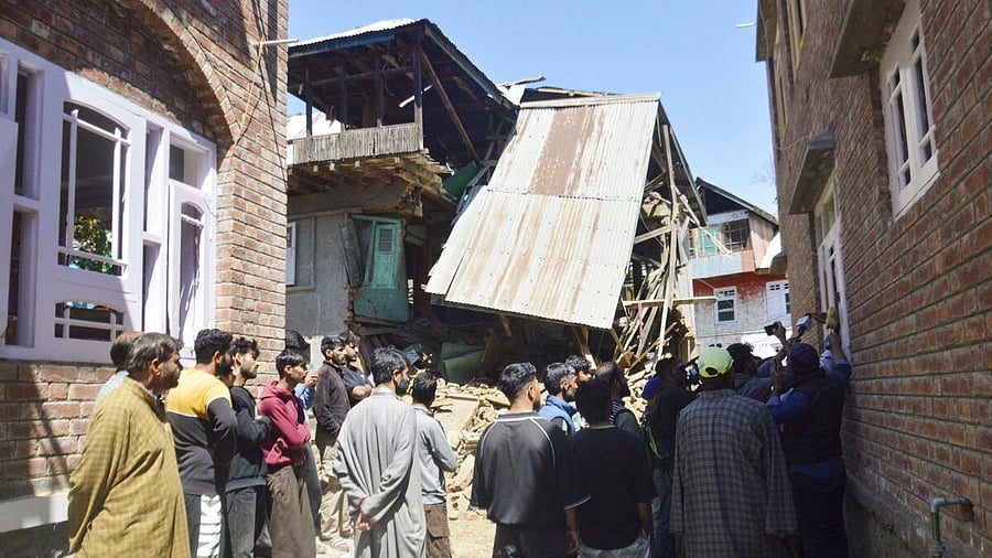 <div class="paragraphs"><p>Pahalgam terror attack suspect's house demolished.</p></div>