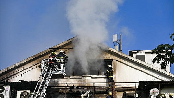 <div class="paragraphs"><p>Fire breaks out at ED office building in Mumbai.</p></div>