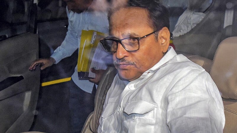 <div class="paragraphs"><p>Mahesh Joshi</p></div>