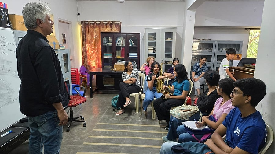 M R Jagadeesh conducting a class for the jazz department at The Bangalore School of Music, R T Nagar.