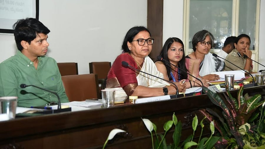 <div class="paragraphs"><p>Member of National Commission for Women Archana Mujumdar, advocate Rupali Srivastava, Bipasha Baduva from Legal Services Authority, DC G Lakshmikanth Reddy, Police Commissioner Seema Latkar during 'NCW-Aapke Dwaar - Mahila Jan Sunwaayi', in Mysuru, on Tuesday.</p></div>