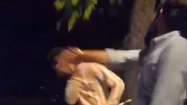 <div class="paragraphs"><p>Screengrab of video showing the assault on the shawl vendors</p></div>