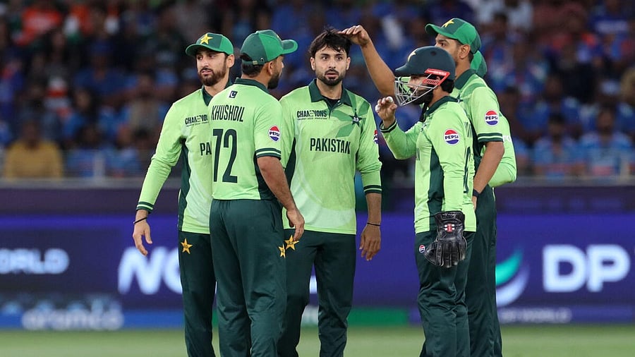 <div class="paragraphs"><p>Members of the Pakistan cricket team.</p></div>