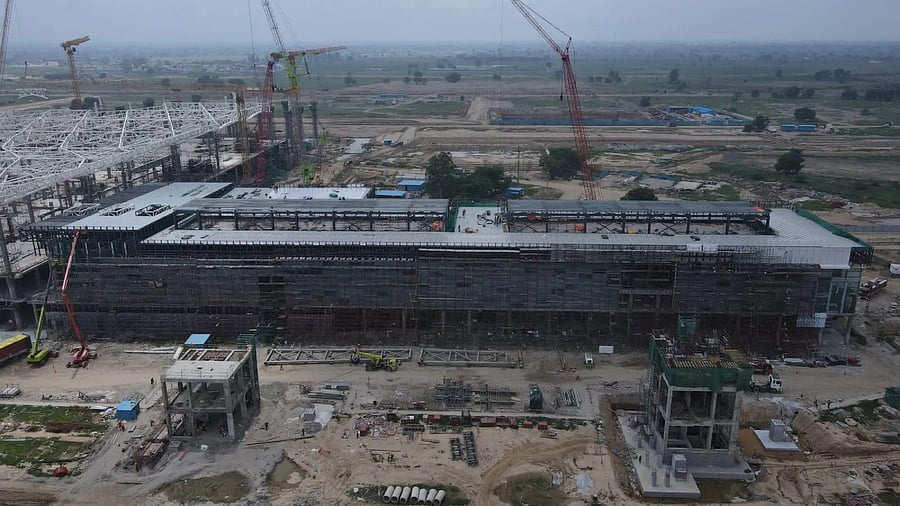 <div class="paragraphs"><p>Views of&nbsp;Noida airport ubder construction.</p></div>