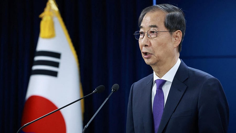<div class="paragraphs"><p>South Korea's acting President Han Duck-soo speaks during a press conference in Seoul, South Korea May 1, 2025.</p></div>