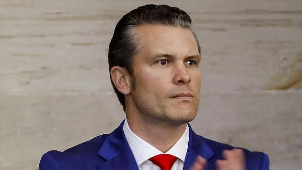 <div class="paragraphs"><p>Pete Hegseth</p></div>