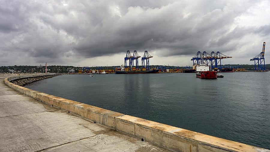 <div class="paragraphs"><p>A view of the Vizhinjam International Sea Port from the breakwater of the port, in Thiruvananthapuram.</p></div>