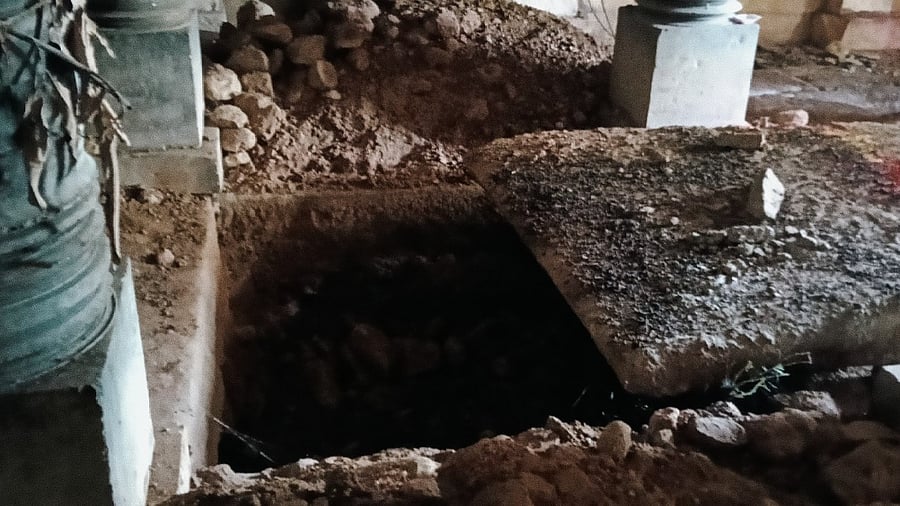 <div class="paragraphs"><p>A photo of the dug up floor in the temple.&nbsp;</p></div>