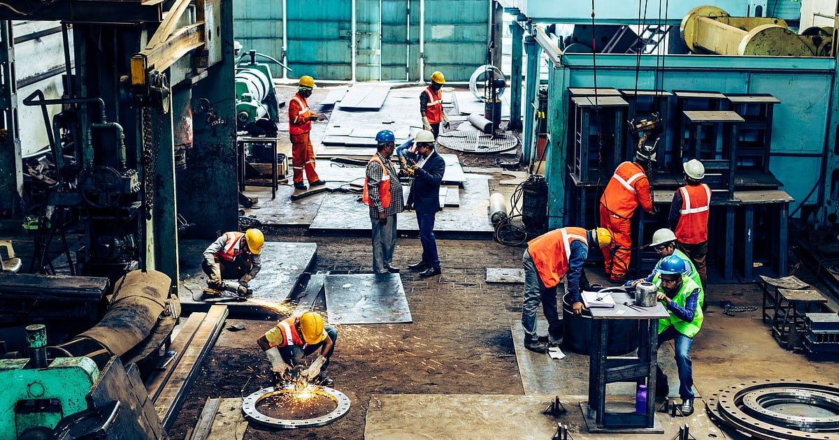 Exports push manufacturing growth to 10-month high in April