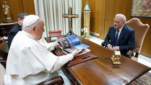 <div class="paragraphs"><p>Pope Francis meets with director Martin Scorsese at the Vatican.</p></div>