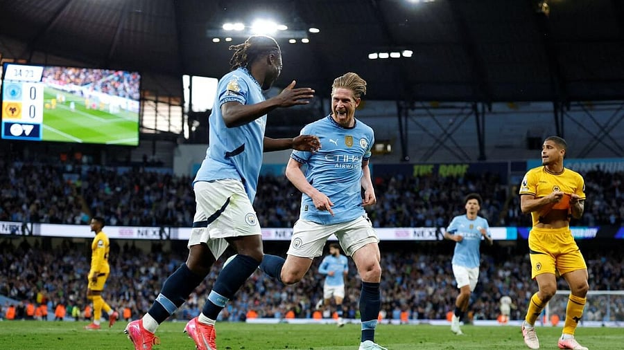 <div class="paragraphs"><p>Manchester City v Wolverhampton Wanderers - Etihad Stadium, Manchester, Britain - May 2, 2025 Manchester City's Kevin De Bruyne celebrates scoring their first goal with Manchester City's Jeremy Doku.</p></div>