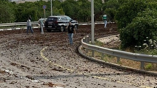 <div class="paragraphs"><p>Image from social media showing the aftermath of the missile strike on Ben Gurion airport.</p></div>