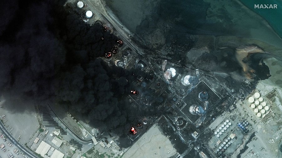 <div class="paragraphs"><p>A satellite image shows a closer view of burning oil tanks after an Israeli air strike on Houthi military targets in Hodeidah, Yemen.</p></div>
