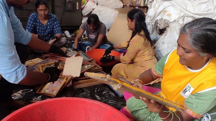 The idols and photographs are segregated into usable and unusable.