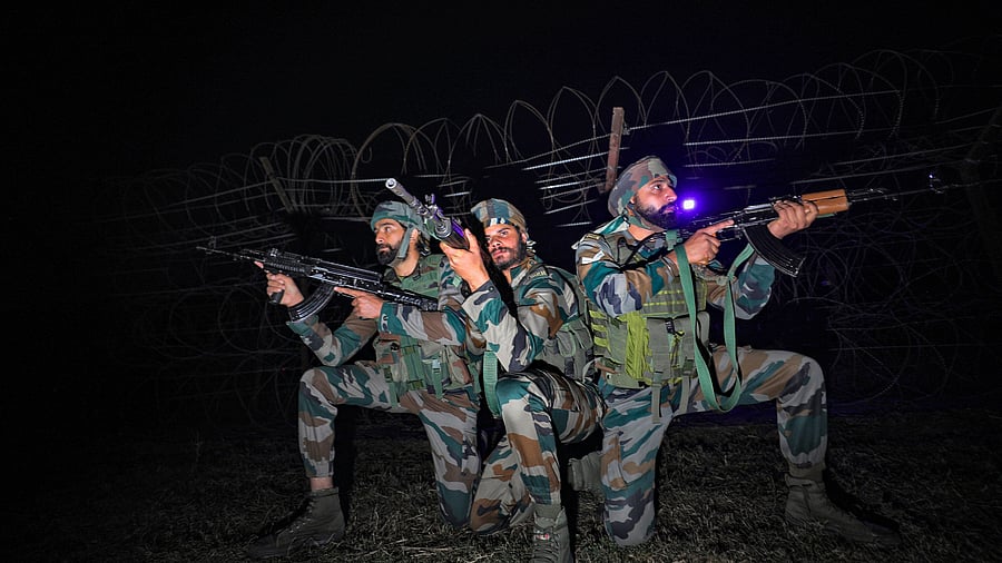<div class="paragraphs"><p>Indian Army soldiers stand guard near the Line of Control (LoC) </p></div>