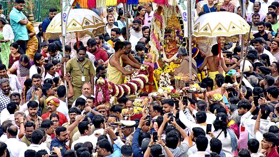 <div class="paragraphs"><p>Sri Chamundeshwari Devi Vardhanthi Utsava </p></div>