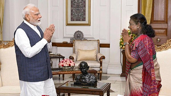 <div class="paragraphs"><p>President Droupadi Murmu with Prime Minister Narendra Modi during a meeting regarding 'Operation Sindoor', at Rashtrapati Bhavan in New Delhi. </p></div>