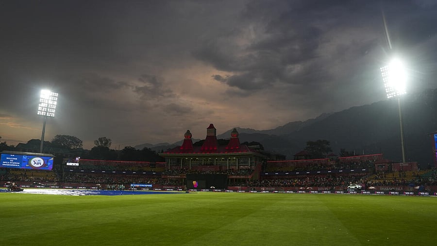 <div class="paragraphs"><p>Thursday's match between Punjab Kings and Delhi Capitals in Dharamsala was cancelled midway following raid alerts. </p></div>