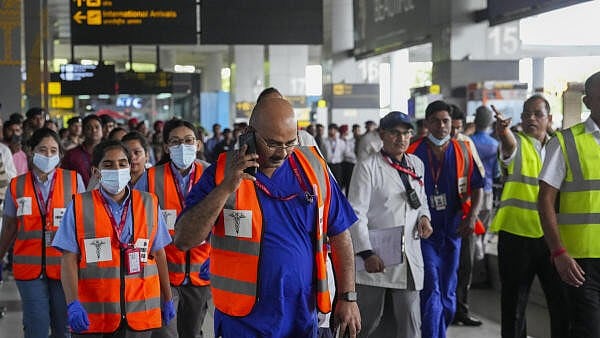<div class="paragraphs"><p>Medical officials and others during a mega civil defence mock drill.</p></div>