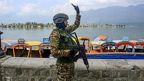 <div class="paragraphs"><p>The DGMOs of both the countries have agreed to halt all military action. </p></div>