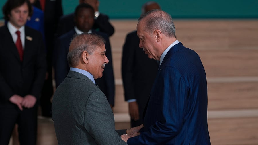 <div class="paragraphs"><p>Pakistan Prime Minister Shehbaz Sharif, left, and Turkey President Recep Tayyip Erdogan </p></div>