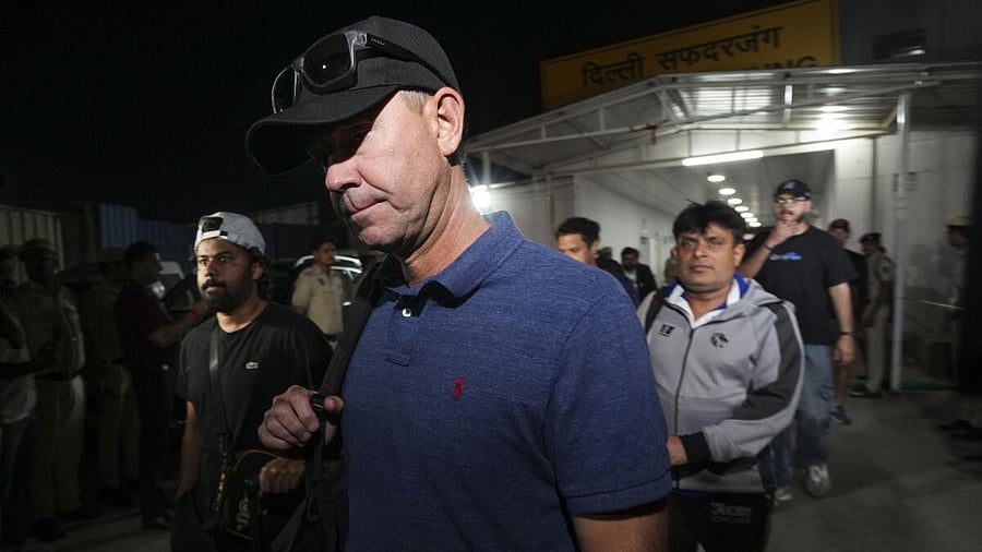 <div class="paragraphs"><p>Punjab Kings' coach Ricky Ponting upon his arrival in the national capital via a special train as authorities evacuate Punjab Kings and Delhi Capitals players from Dharamsala, in New Delhi, Friday, May 9, 2025.</p></div>