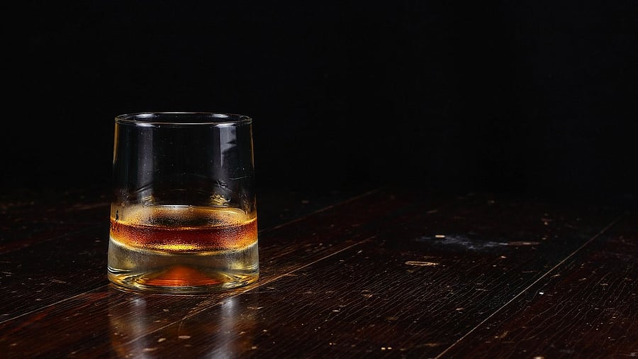 <div class="paragraphs"><p>Whiskey imports from the UK currently face Indian tariffs of 150%, which will be reduced to 75% immediately and to 40% by year 10.</p></div>